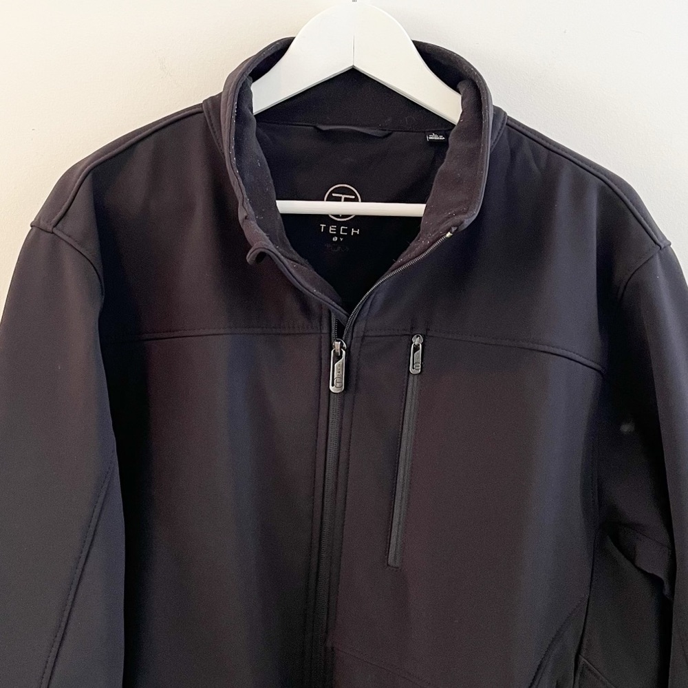 TUMI Men’s Black T-Tech Softshell Jacket Size Large - Picture 2 of 9